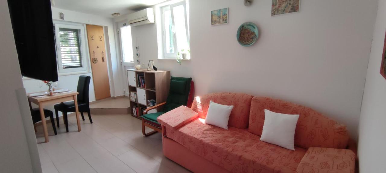 Apartment "Orangina" Sea - Nature - Relax - Ideal For Couples Дубровник Екстериор снимка